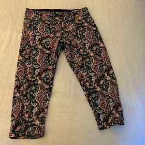 Cropped athletic leggings